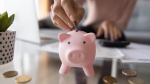 Leia mais sobre o artigo Como um educador financeiro pode ajudar você a obter o controle das finanças
