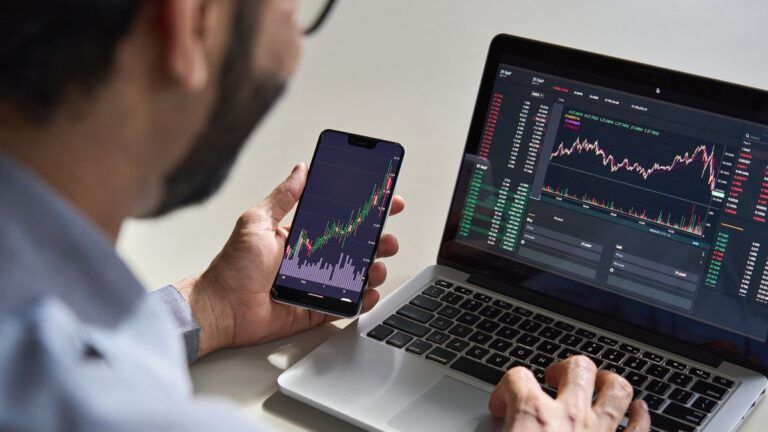 Leia mais sobre o artigo Com corte de juros nos EUA, o que muda nos seus investimentos?
