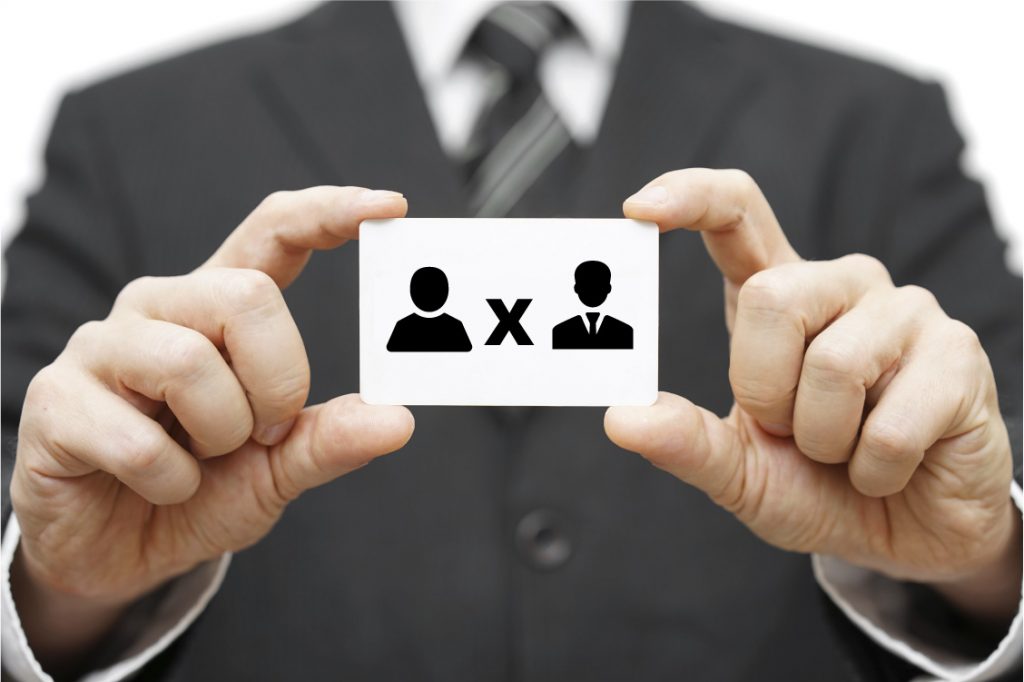 Misturar o CPF com o CNPJ.