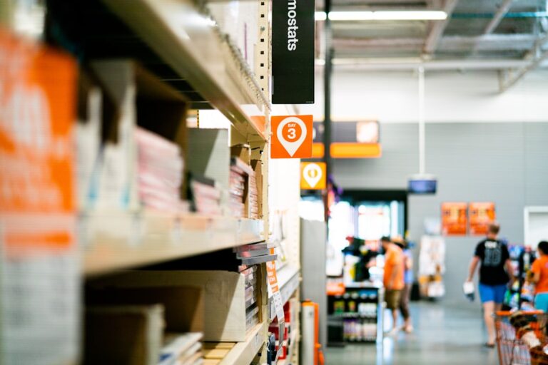 Leia mais sobre o artigo Como a IA Identifica Produtos Que Estão “Roubando” Seu Lucro